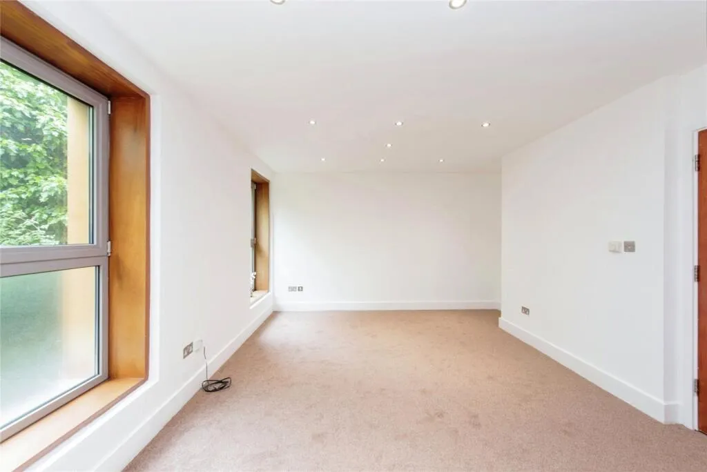 1 bed Apartment