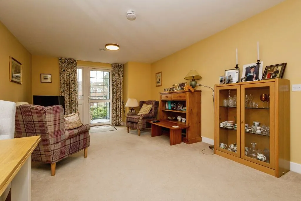 2 bed Retirement Property