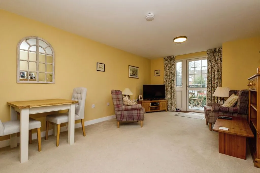 2 bed Retirement Property