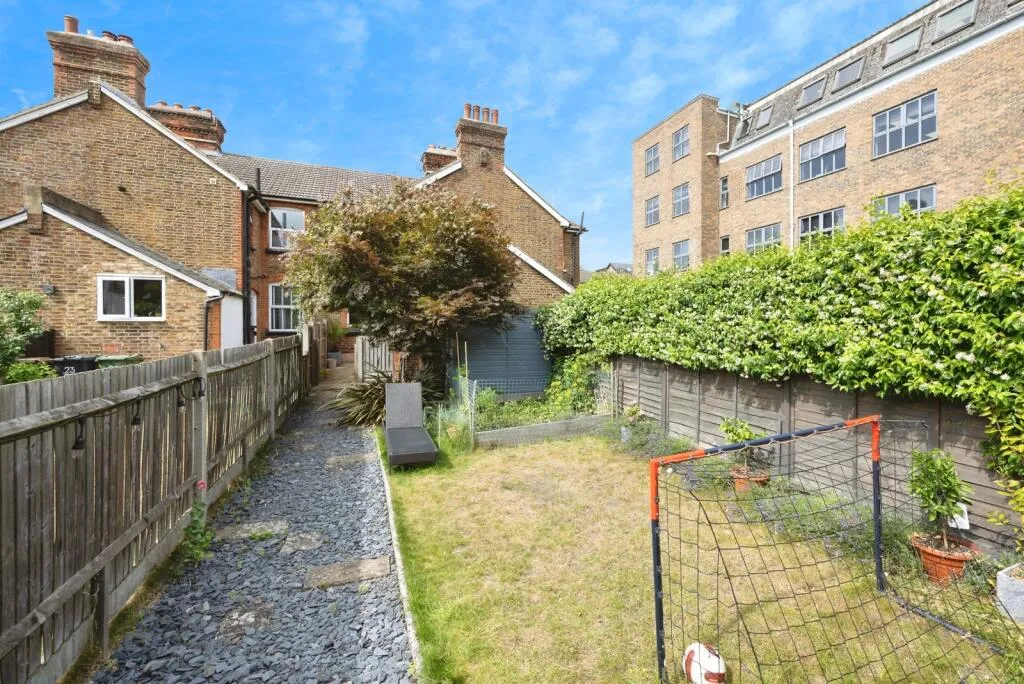 2 bed Terraced