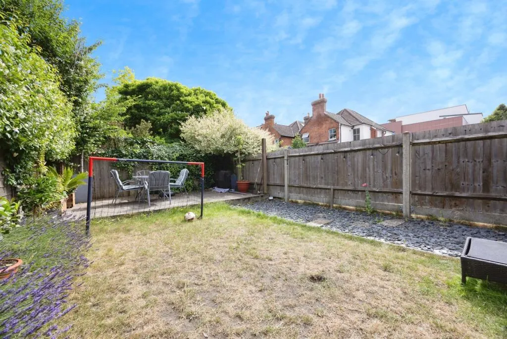 2 bed Terraced