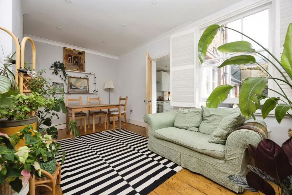 2 bed Terraced