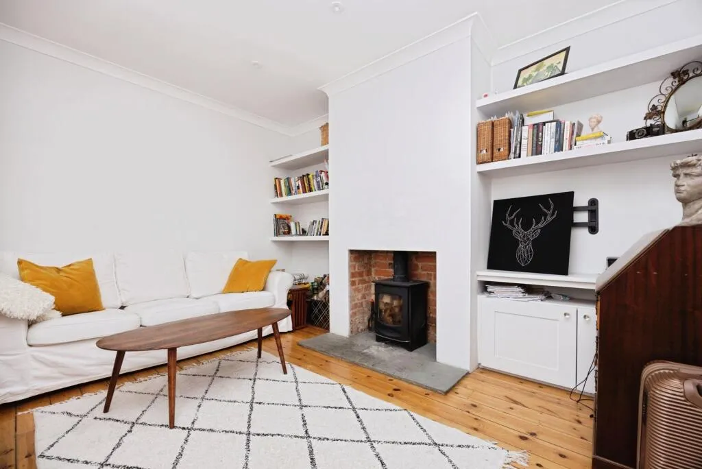 2 bed Terraced