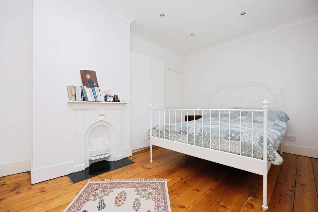 2 bed Terraced