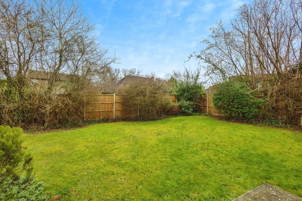 2 bed Semi-Detached Bungalow