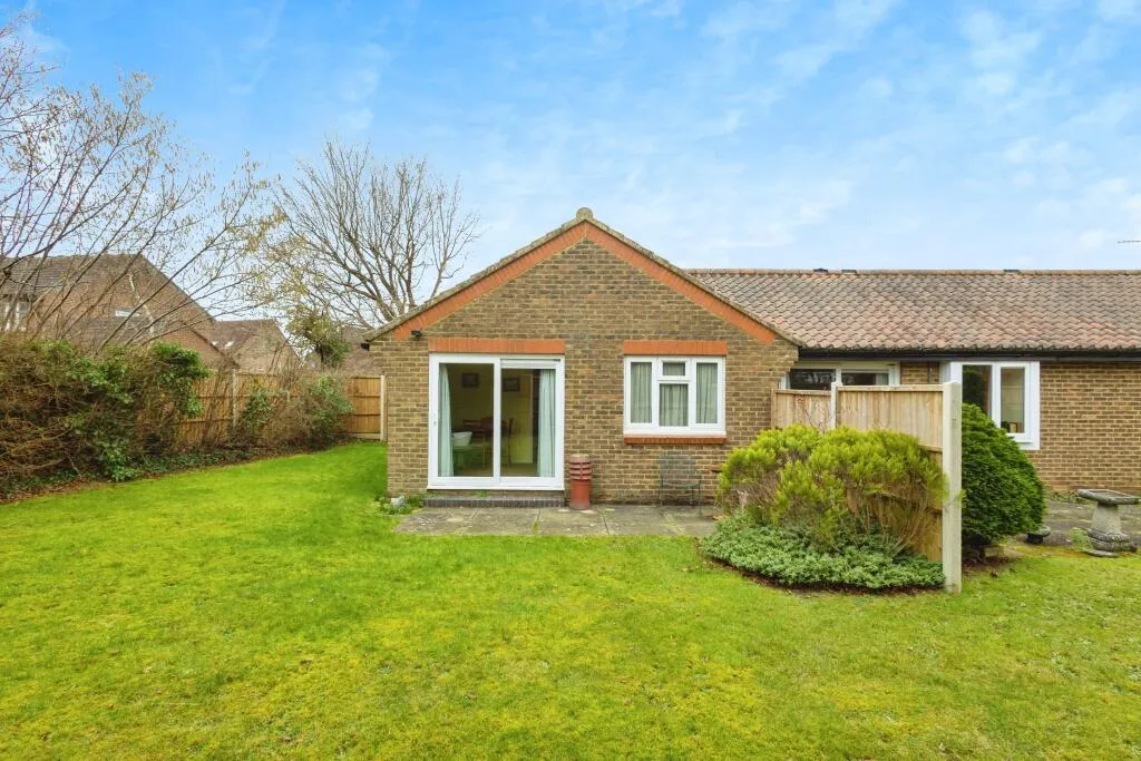 2 bed Semi-Detached Bungalow
