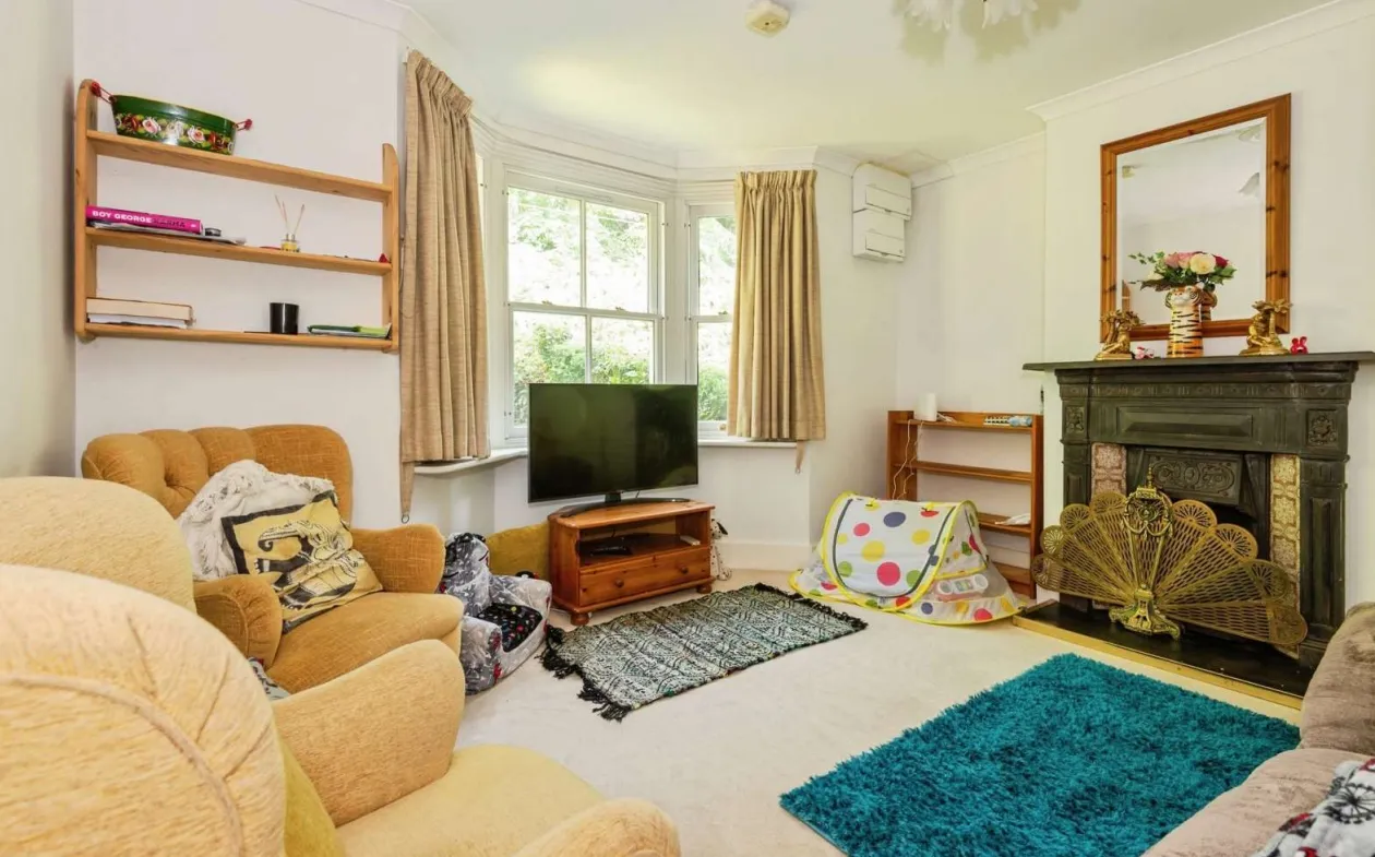 3 bed Semi-Detached