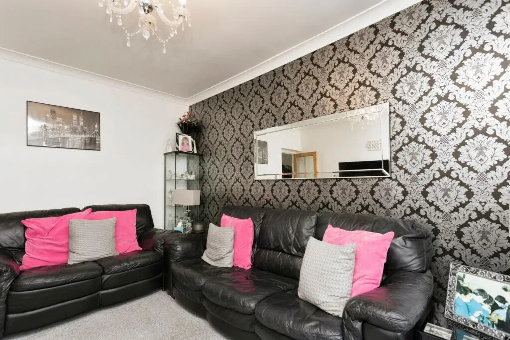 1 bed Ground Maisonette