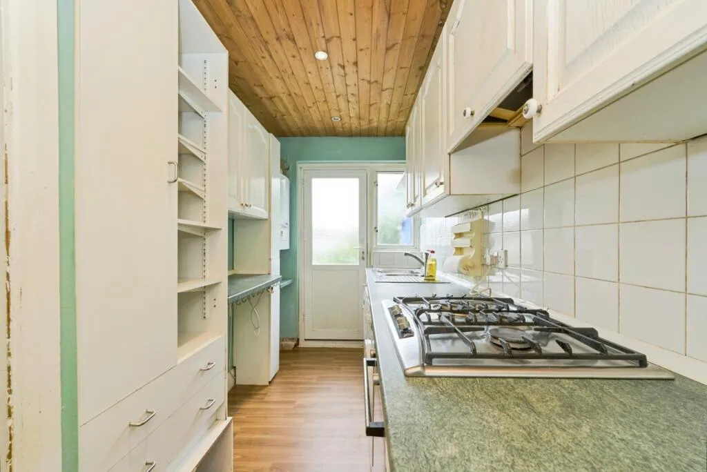 2 bed Maisonette