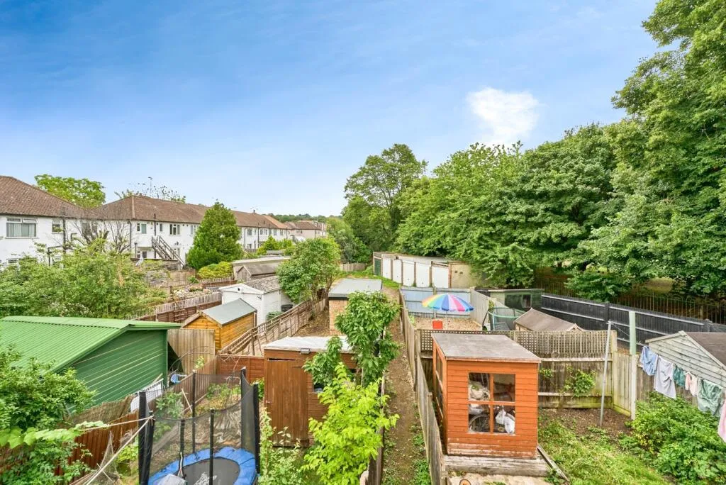 2 bed Maisonette