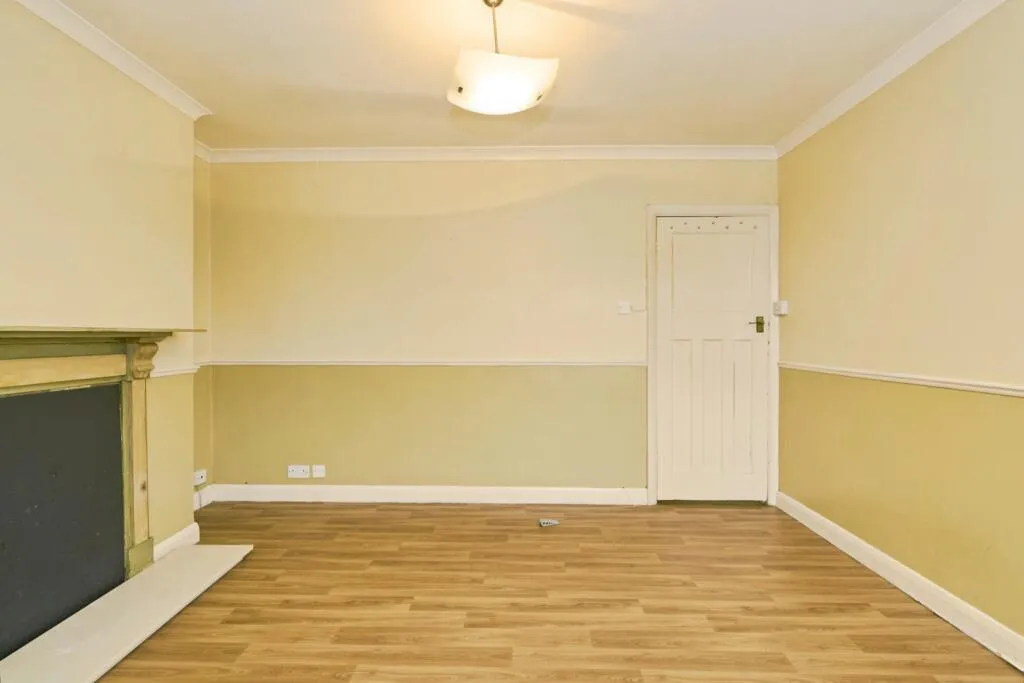 2 bed Maisonette