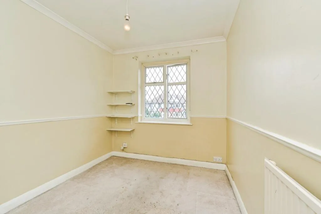 2 bed Maisonette