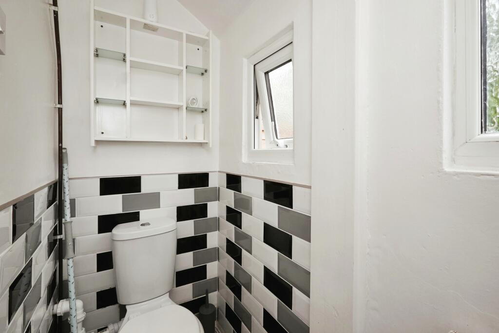 2 bed House