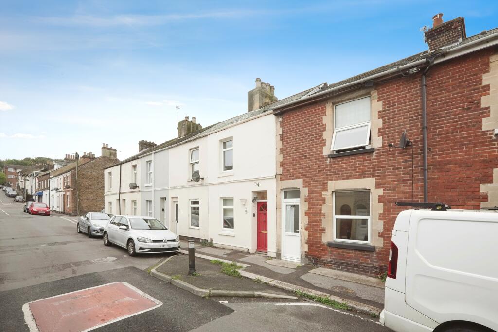 2 bed House
