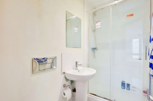 2 bed Apartment