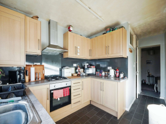 2 bed End of Terrace