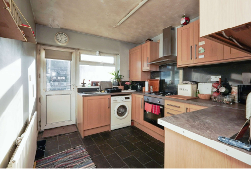 2 bed End of Terrace