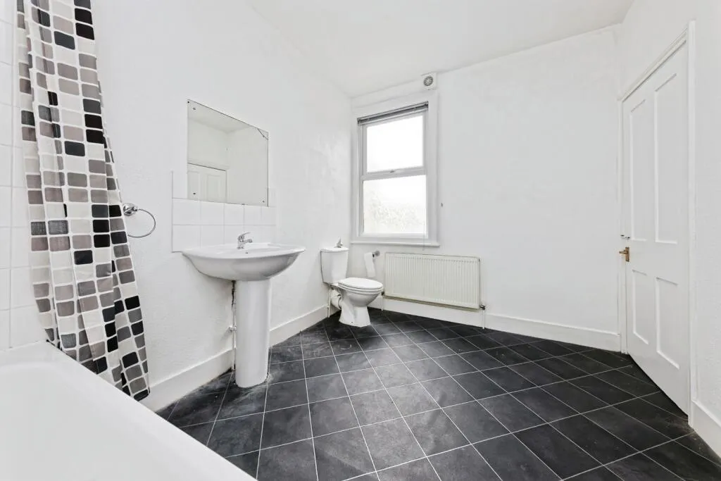 2 bed Terraced