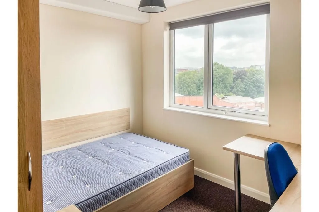129 Fylde Road, PRESTON, Lancashire, PR1 2XP - Online Auctions