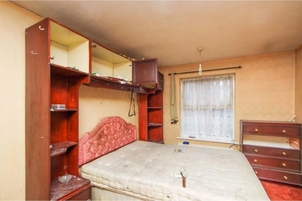 Eastwood, NOTTINGHAM, Nottinghamshire, NG16 3AY - Online Auctions