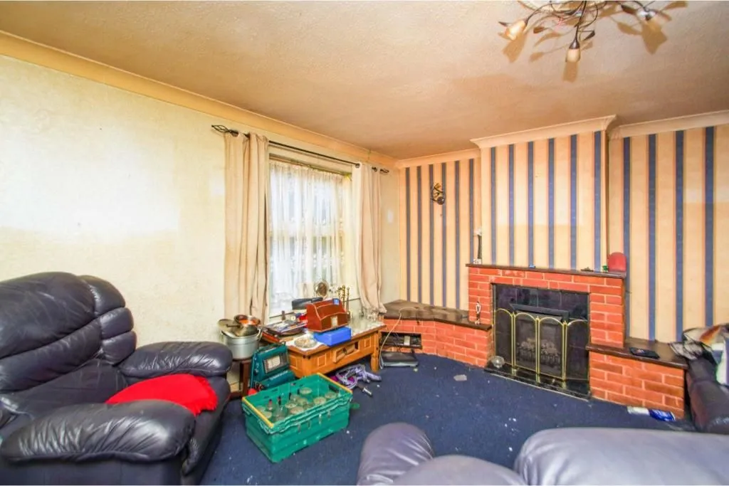 Eastwood, NOTTINGHAM, Nottinghamshire, NG16 3AY - Online Auctions