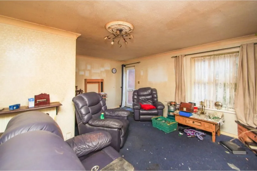 Eastwood, NOTTINGHAM, Nottinghamshire, NG16 3AY - Online Auctions