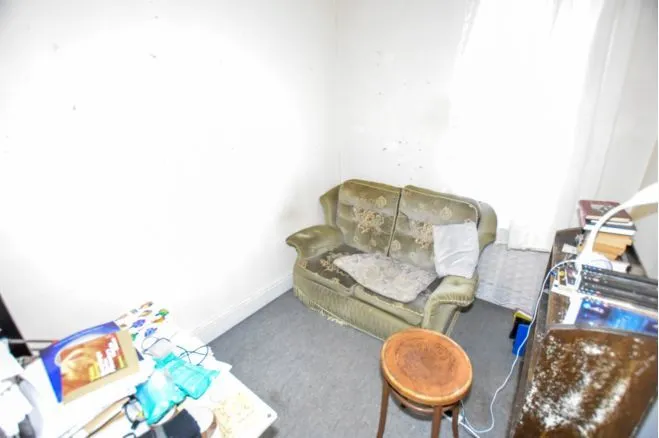 CHESTER, Cheshire, CH1 4HF - Online Auctions