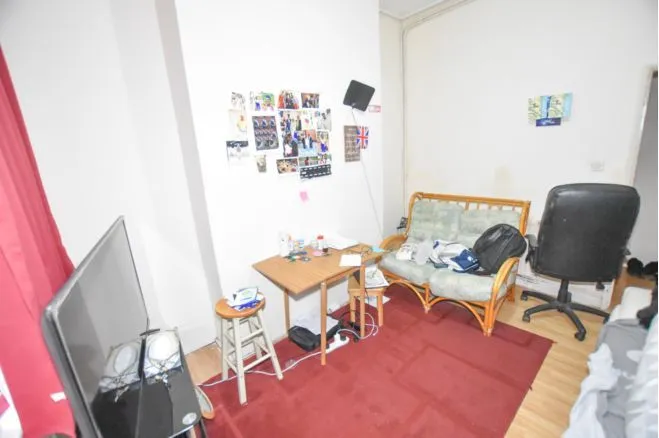 CHESTER, Cheshire, CH1 4HF - Online Auctions