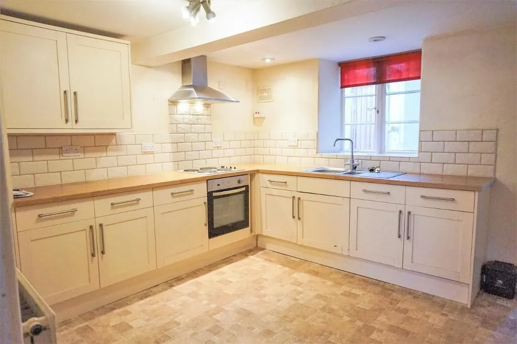Maiden Newton, DORCHESTER, Dorset, DT2 0BA - Online Auctions