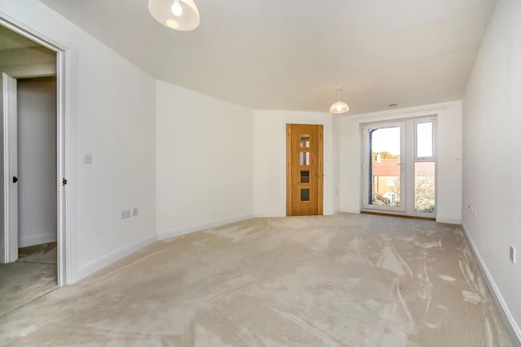 Smallhythe Road, TENTERDEN, TN30 7EQ - Online Auctions