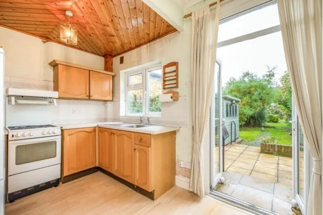 Wimbledon, LONDON, SW19 8JT - Online Auctions