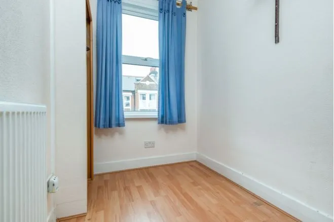 Wimbledon, LONDON, SW19 8JT - Online Auctions