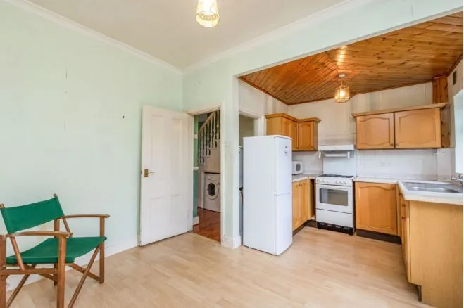 Wimbledon, LONDON, SW19 8JT - Online Auctions
