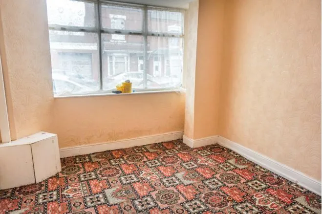 SMETHWICK, B66 3SA - Online Auctions