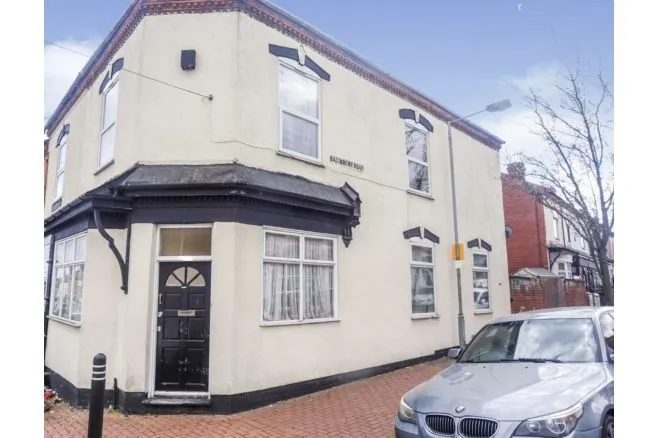 SMETHWICK, B66 3SA - Online Auctions