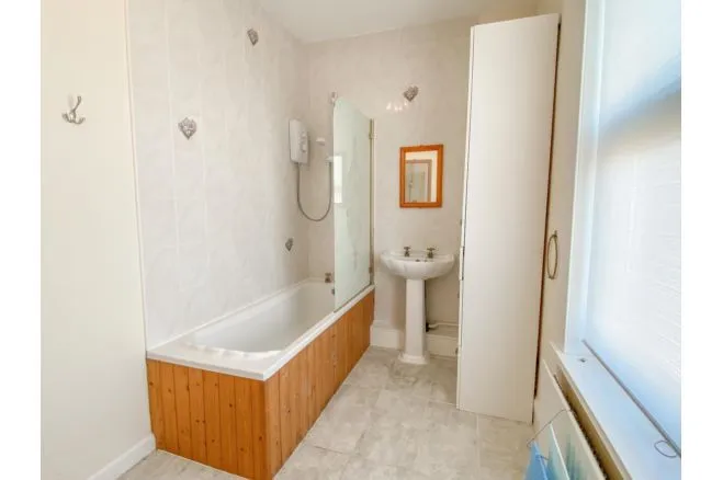 SHEFFIELD, South Yorkshire, S2 4TD - Online Auctions