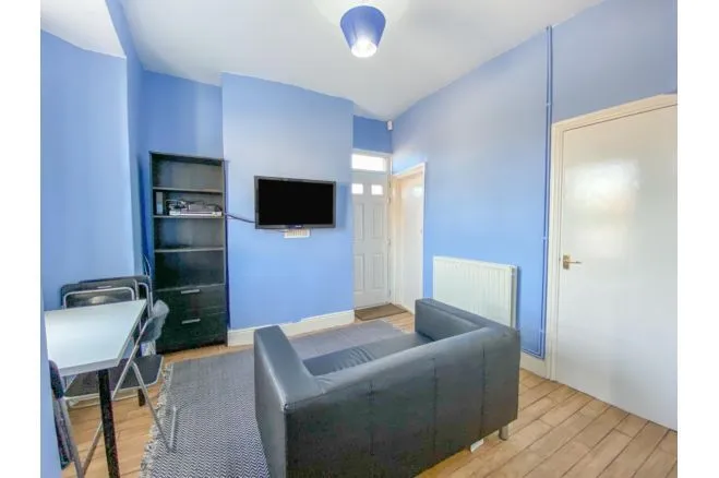 SHEFFIELD, South Yorkshire, S2 4TD - Online Auctions