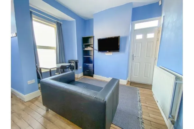 SHEFFIELD, South Yorkshire, S2 4TD - Online Auctions