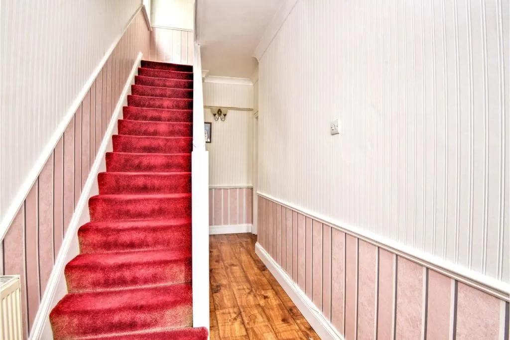 SOUTHEND-ON-SEA, Essex, SS2 5NF - Online Auctions