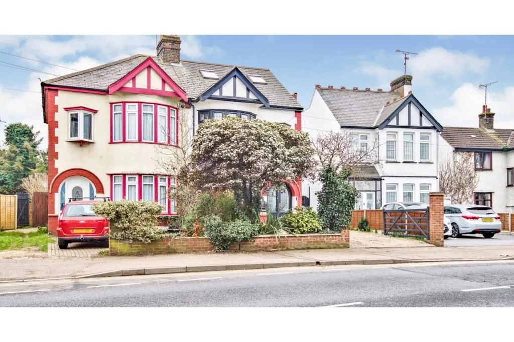 SOUTHEND-ON-SEA, Essex, SS2 5NF - Online Auctions