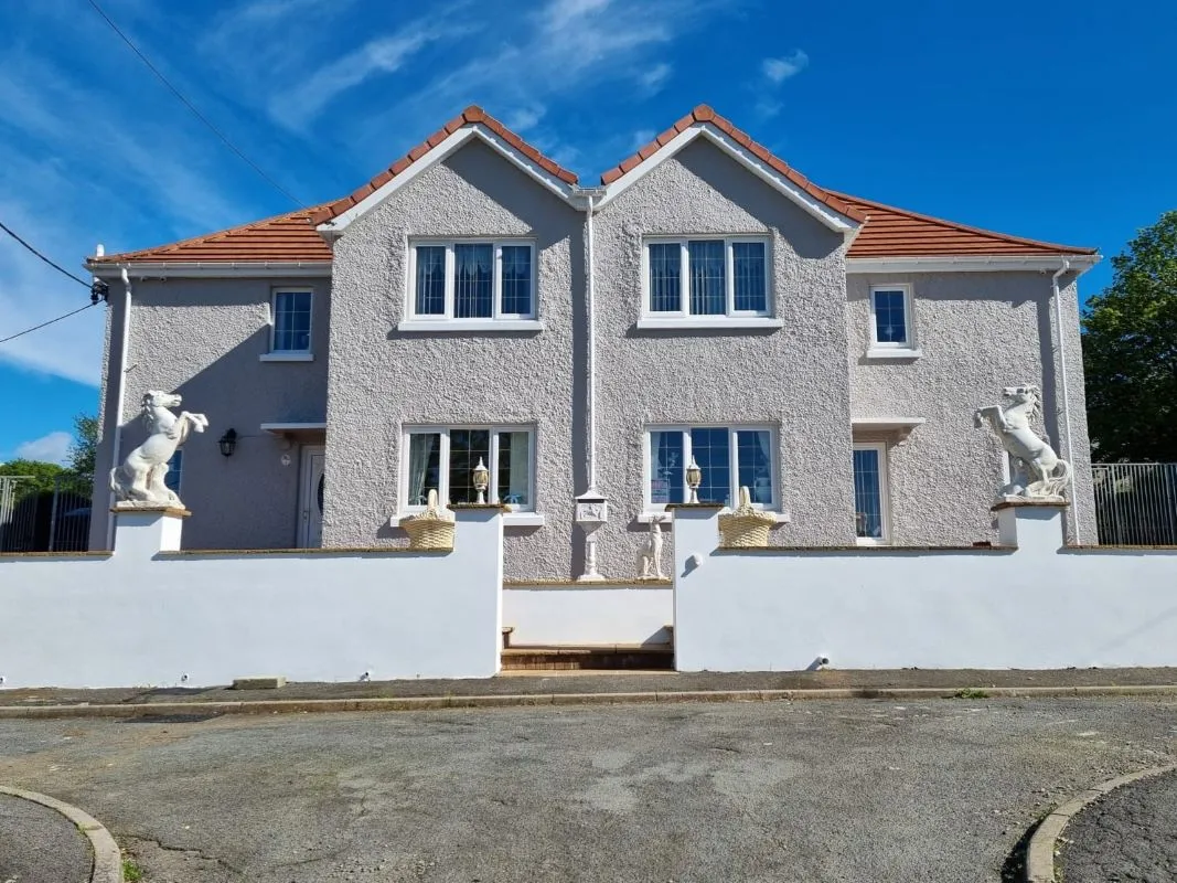Cilcennin, LAMPETER, Dyfed, SA48 8RF - Online Auctions