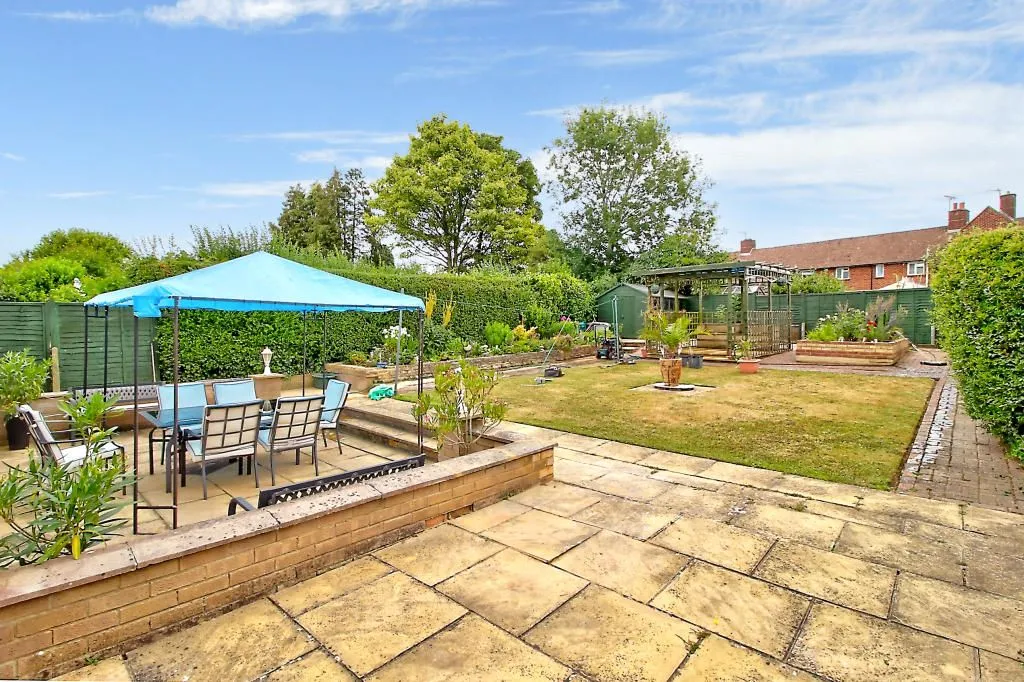 BASINGSTOKE, Hampshire, RG22 6PS - Online Properties