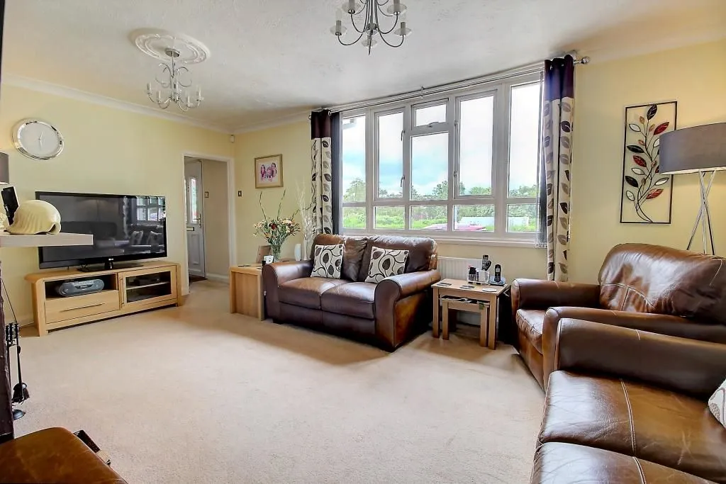 BASINGSTOKE, Hampshire, RG22 6PS - Online Properties