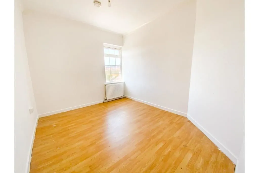 Lower Brynamman, AMMANFORD, Dyfed, SA18 1TT - Online Auctions