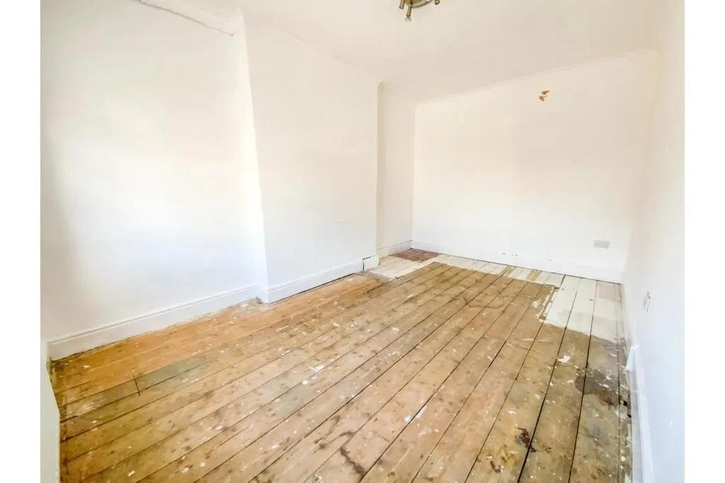 Lower Brynamman, AMMANFORD, Dyfed, SA18 1TT - Online Auctions