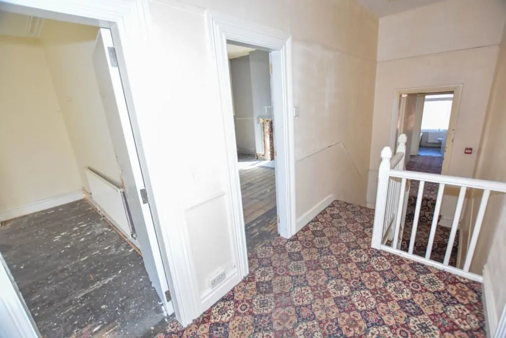 CHESTER, Cheshire, CH1 4AE - Online Auctions