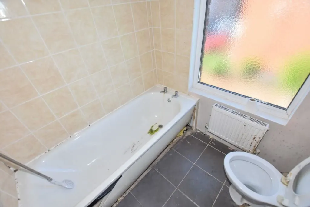 CHESTER, Cheshire, CH1 4AE - Online Auctions