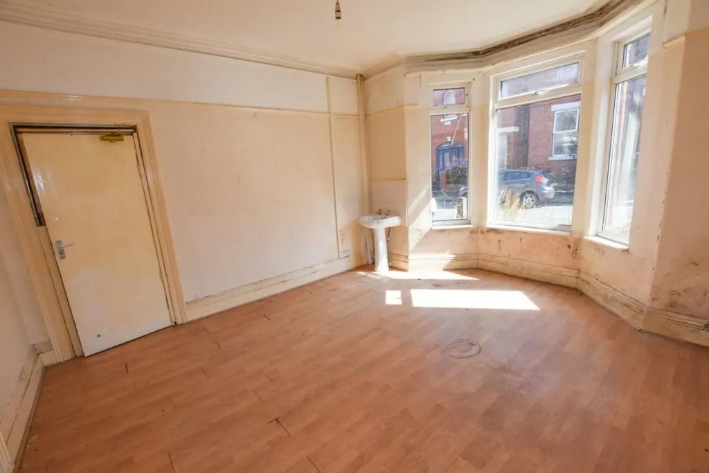 CHESTER, Cheshire, CH1 4AE - Online Auctions