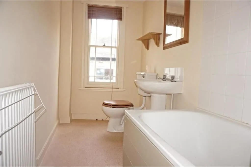 ST. COLUMB, Cornwall, TR9 6AU - Online Auctions