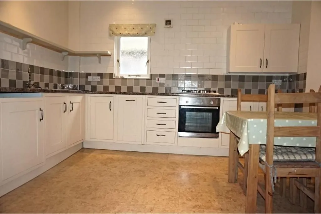 ST. COLUMB, Cornwall, TR9 6AU - Online Auctions